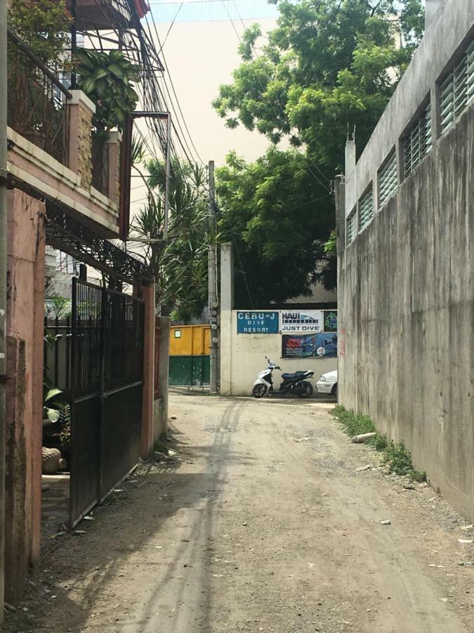 Joyful Island Hostel Lapu-Lapu City Exterior foto